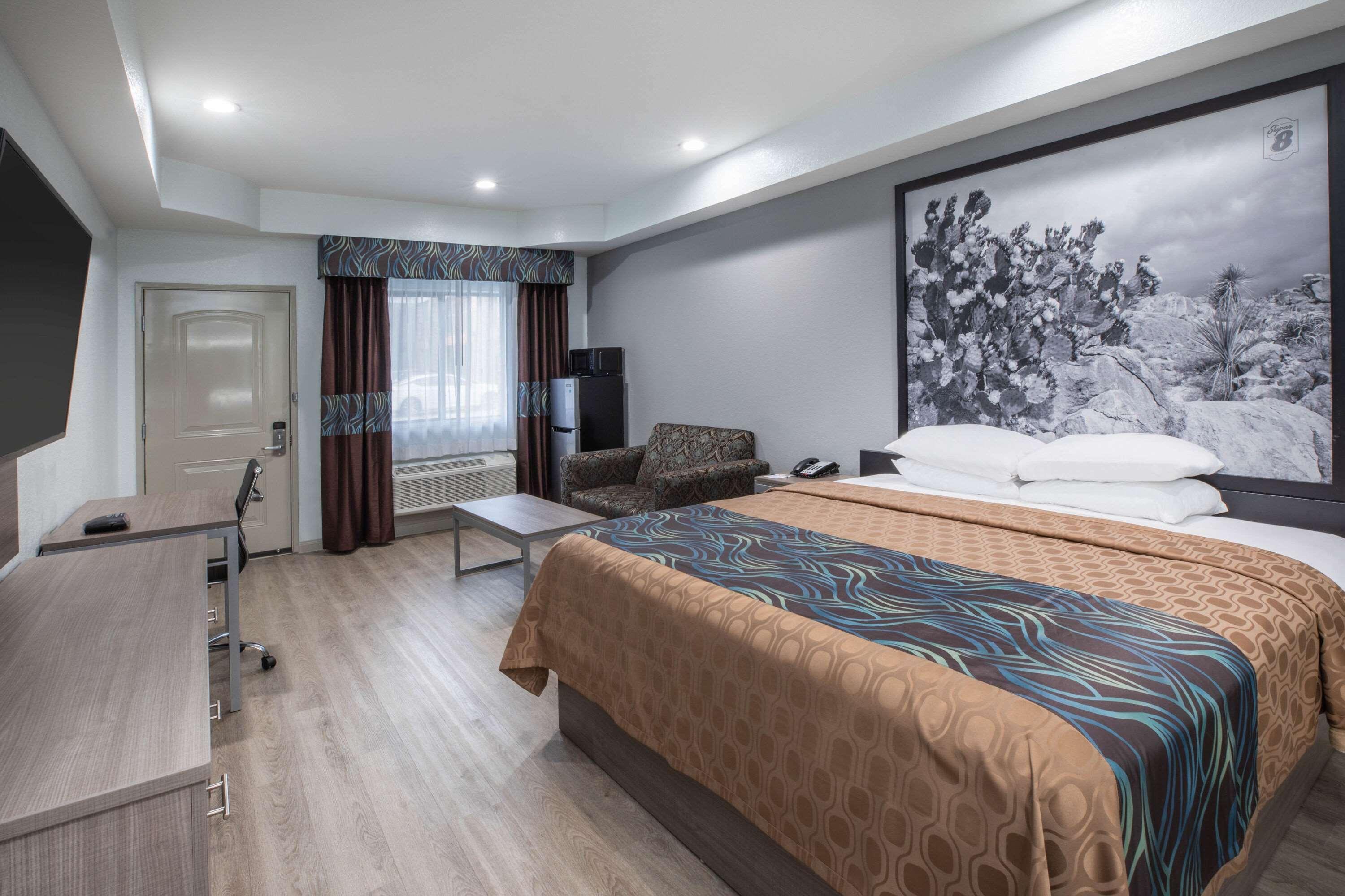 Super 8 By Wyndham Humble Houston Fallcreek Екстериор снимка