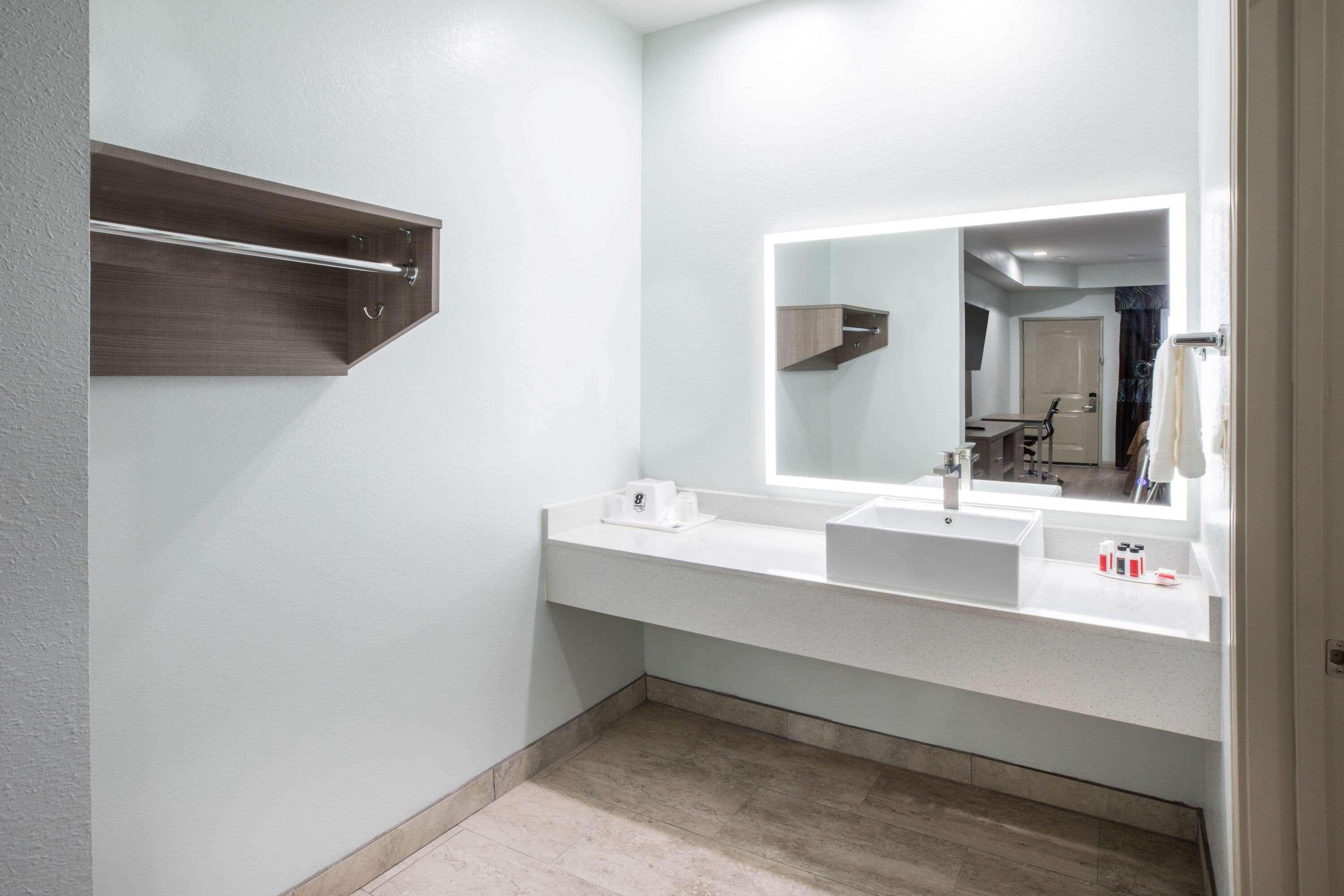 Super 8 By Wyndham Humble Houston Fallcreek Екстериор снимка