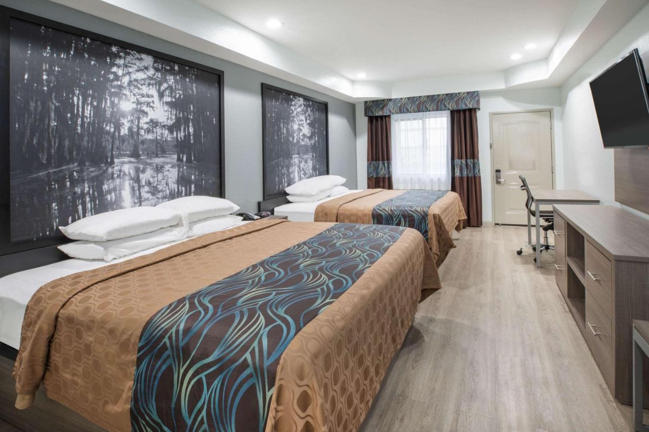 Super 8 By Wyndham Humble Houston Fallcreek Екстериор снимка